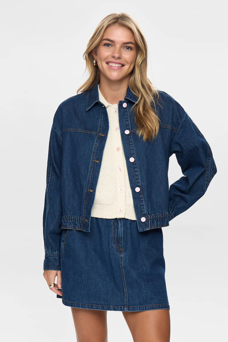 Nümph Nuaddison Denim Jacket, Medium Blue | Contrast Buttons