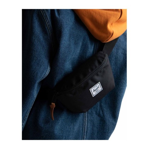 Riñonera Herschel Fourteen Black 1 Litro