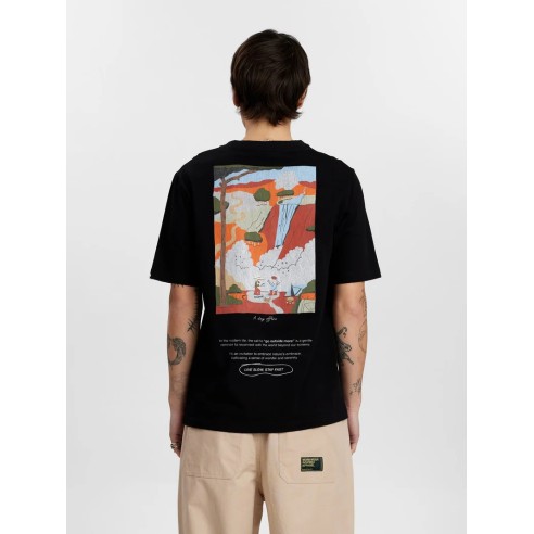 Camiseta Anerkjendt Akkikki Go outside more