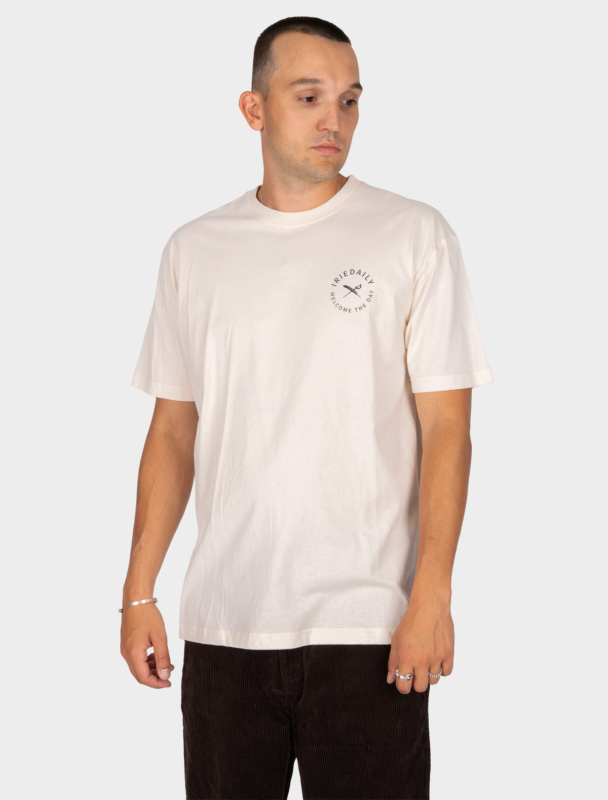 Camiseta Iriedaily Monday Yoga Undyed
