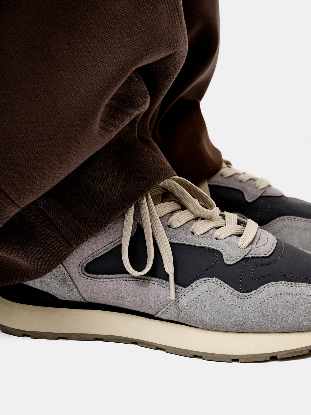 Zapatillas Hoff City Piel Ante Tonos Grises Unisex