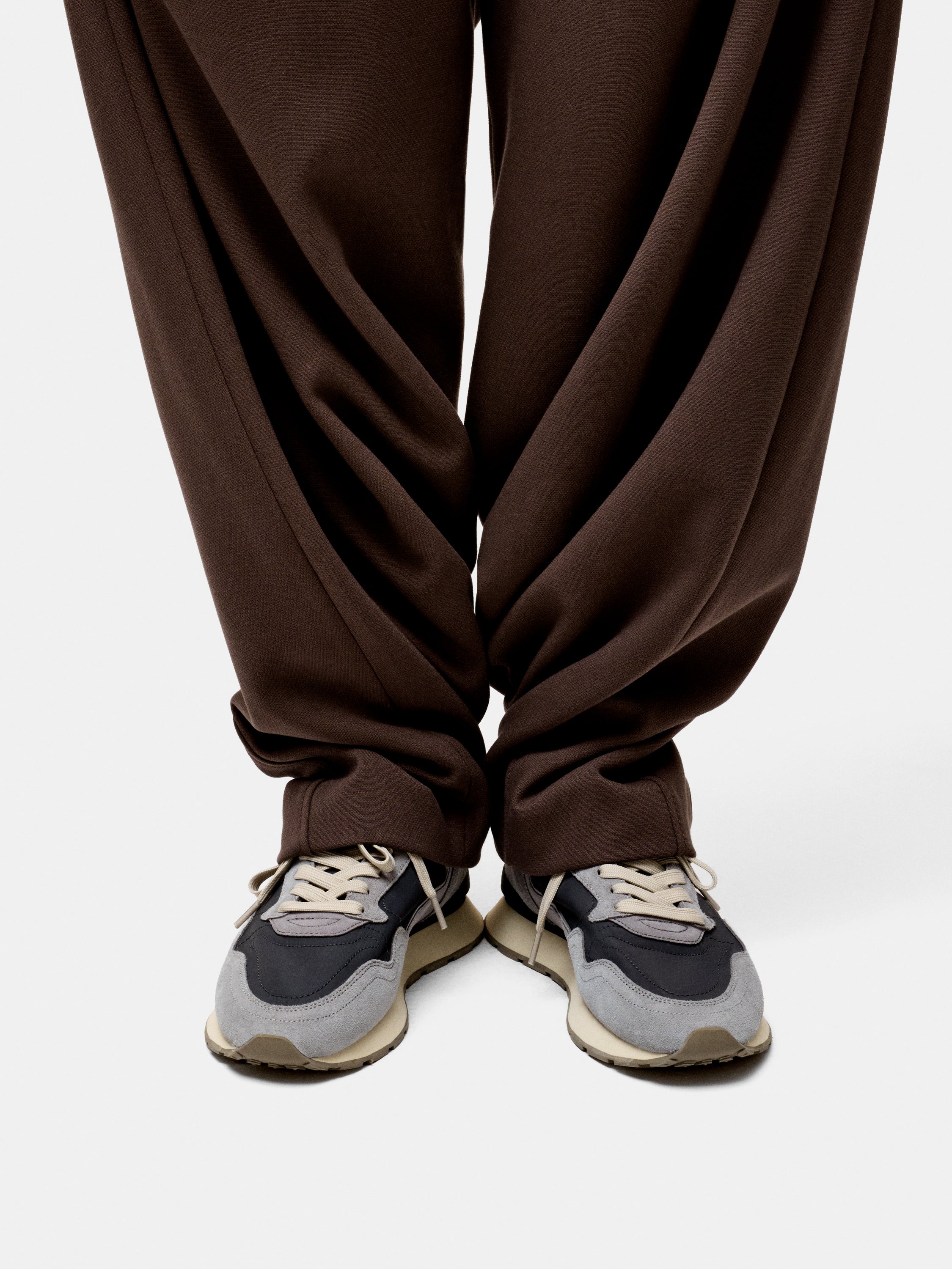 Zapatillas Hoff City Piel Ante Tonos Grises Unisex