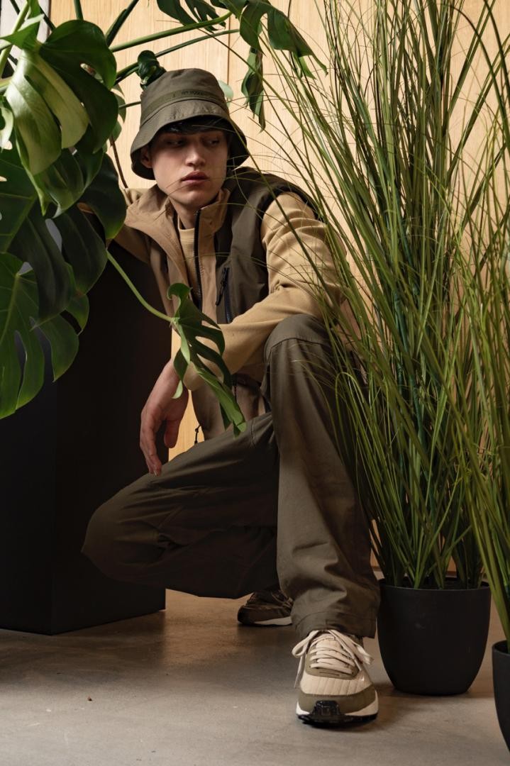 Bucket Fat Moose Pavement Army