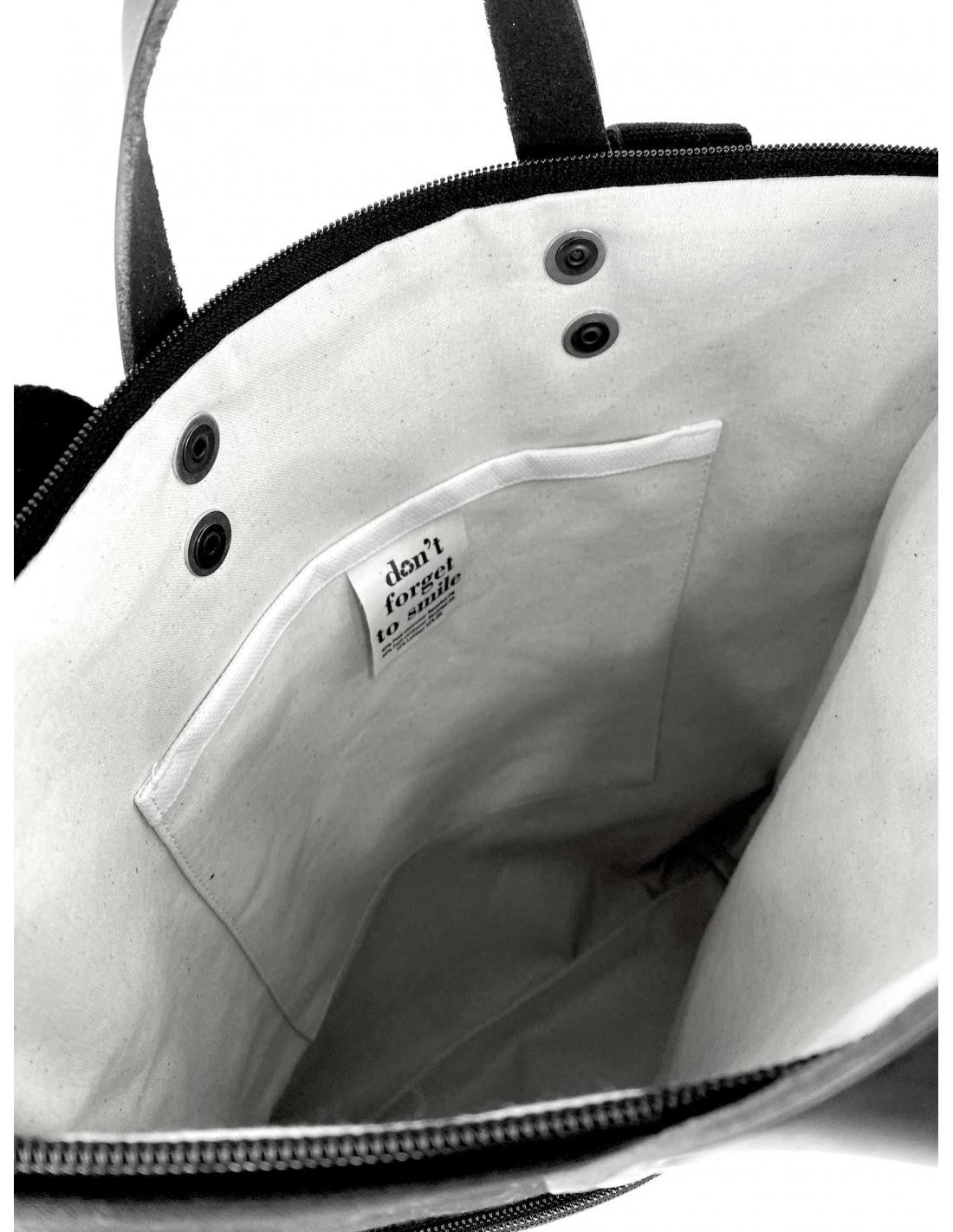 Mochila Daniel Chong Book Holder Cuadrada impermeable DZ