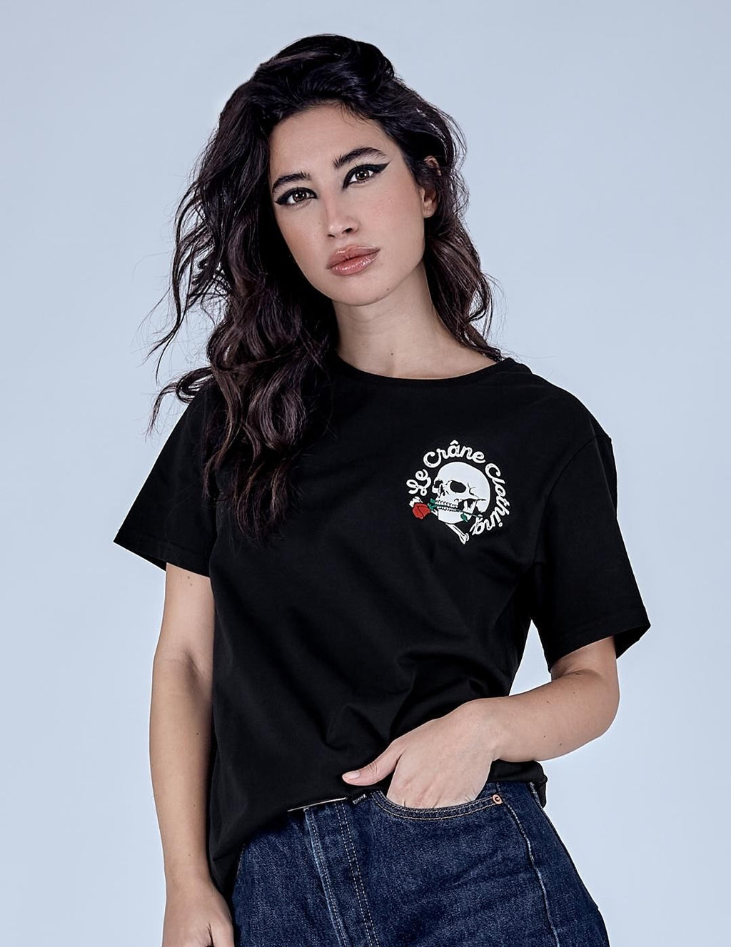 Camiseta Le Crane Skull And Roses Negro