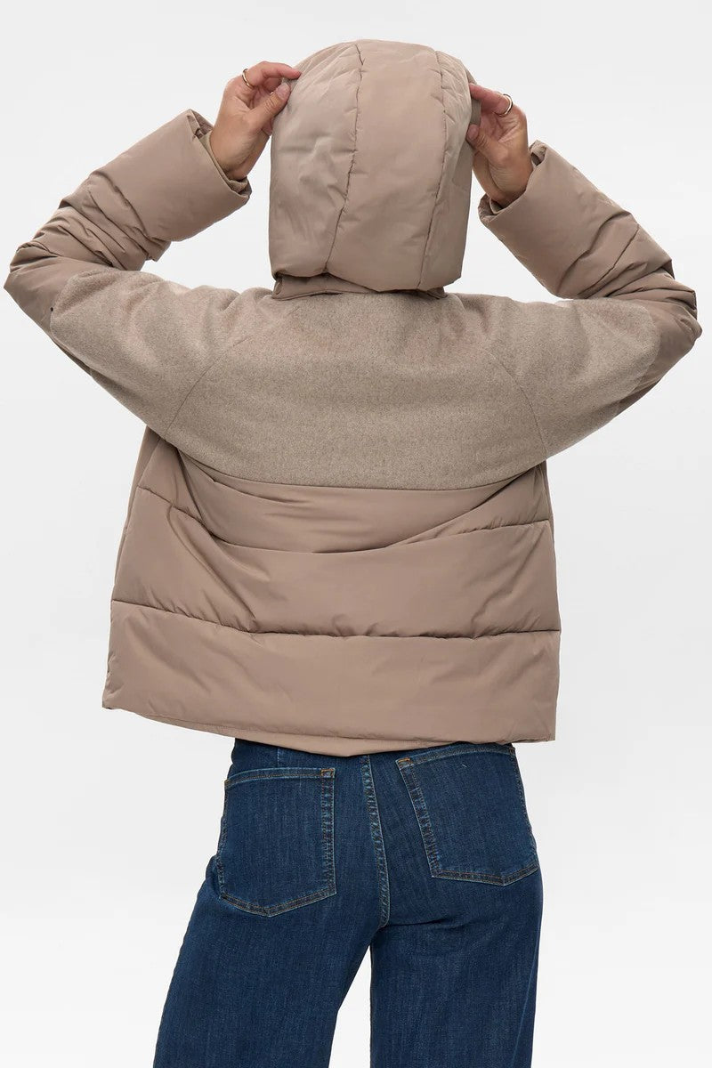 Chaqueta Nümph Nuwillow Taupe