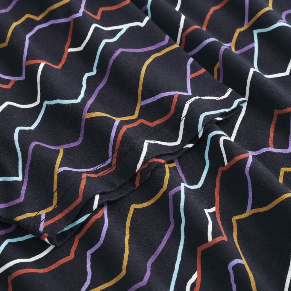 Camiseta Dedicated Stockholm Line Mountains Negro