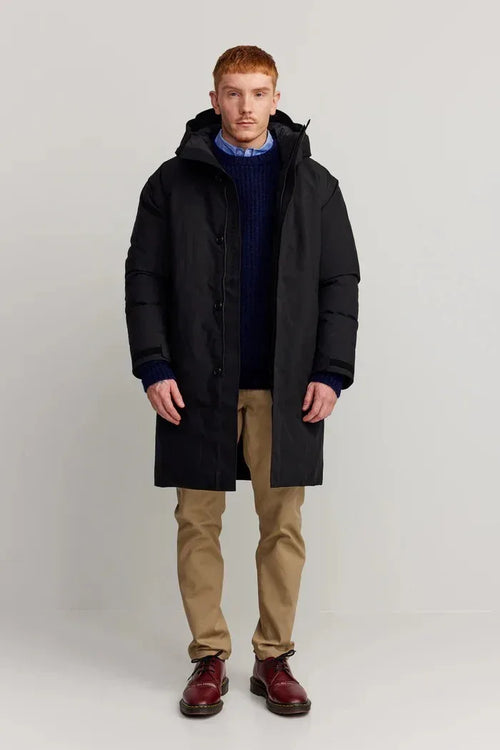 Abrigo Makia Monollith Jacket Negro - Roundtrip