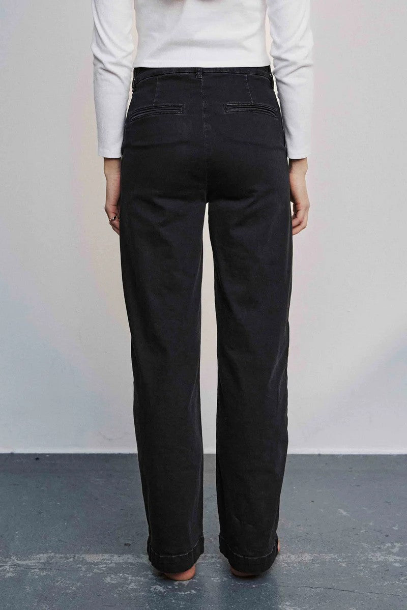 Pantalones Nümph Nuamber Pants Short Black