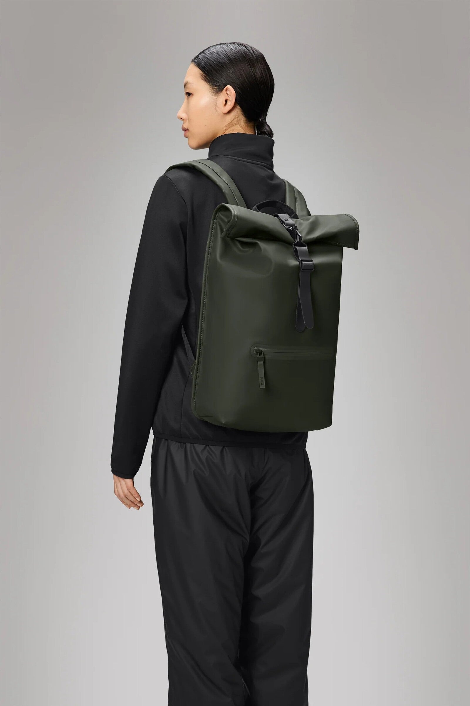 Mochila RAINS Rolltop Rucksack W3 Verde