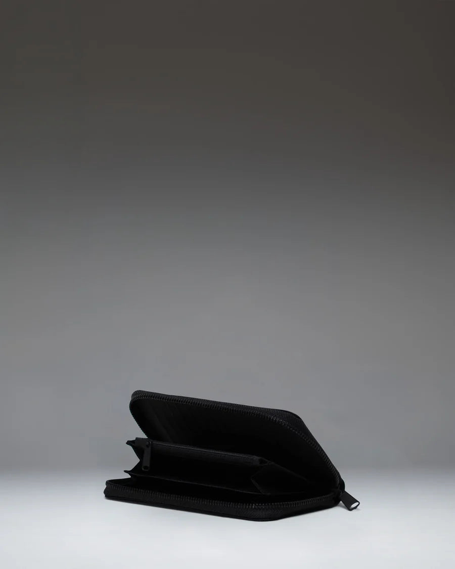 Cartera Herschel Thomas Black Tonal