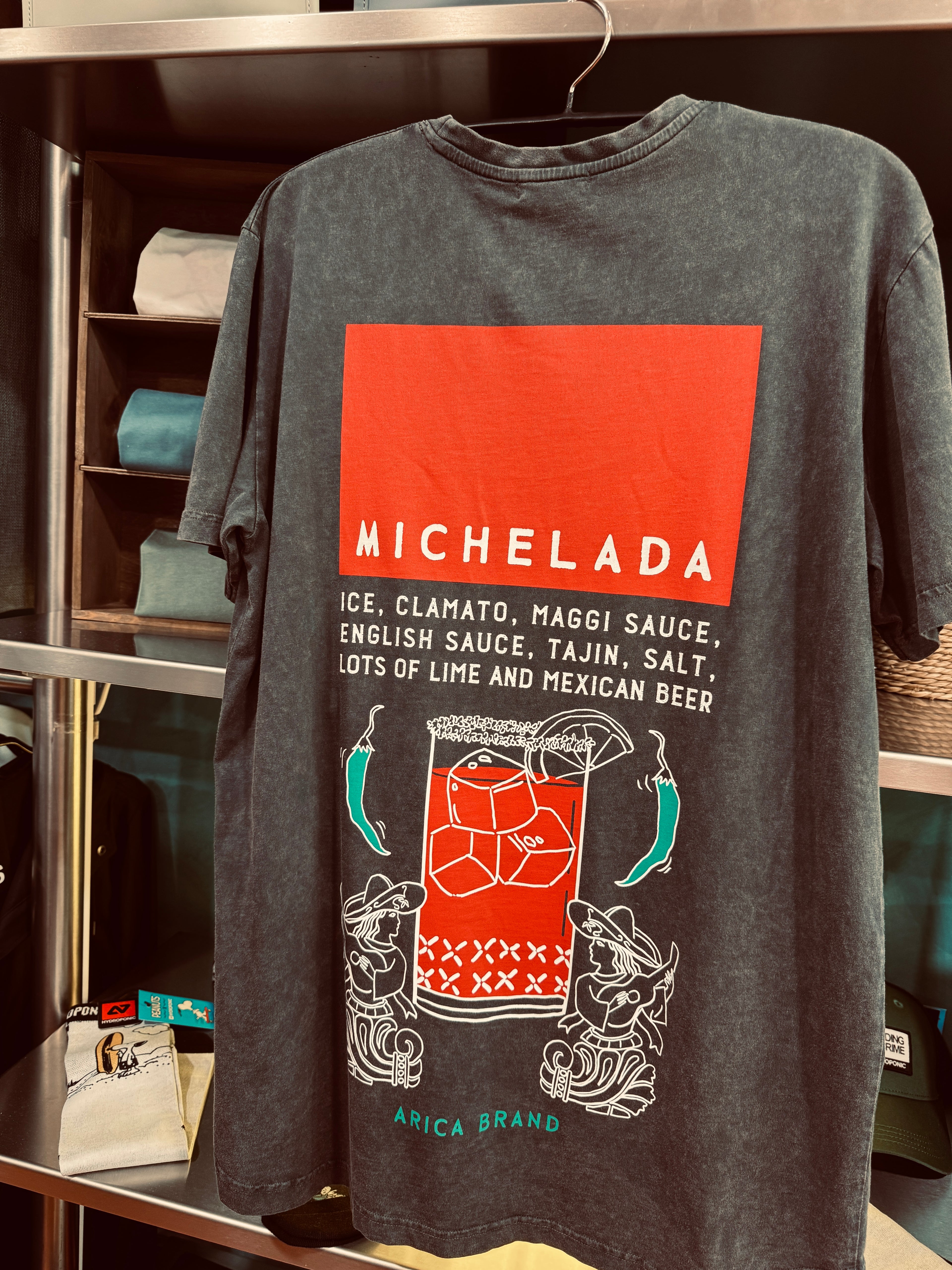 Camiseta Arica Michelada Gris