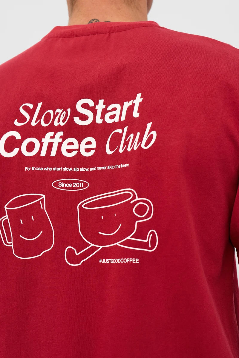Camiseta Anerkjendt Akvillads Coffee Red Dahlia