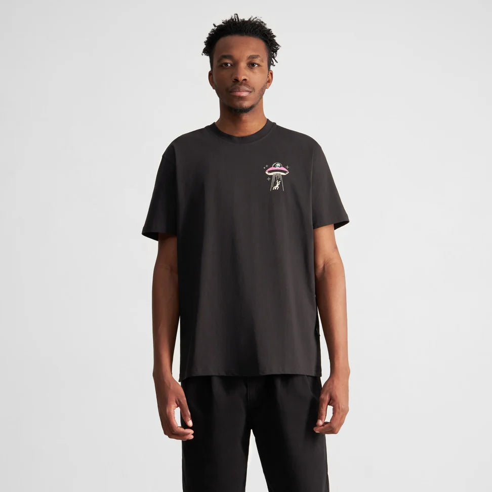 Camiseta Dedicated Stockholm UFO Chest Black