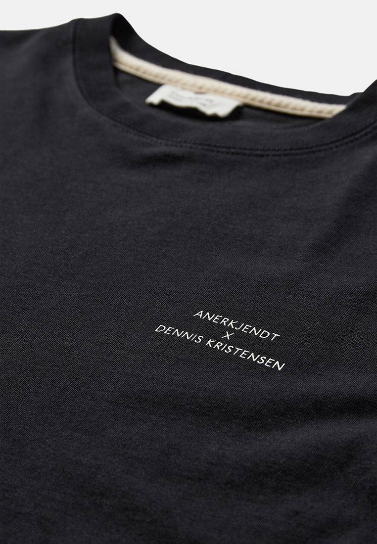 Camiseta Anerkjendt Akvillads Axdk8 Negra