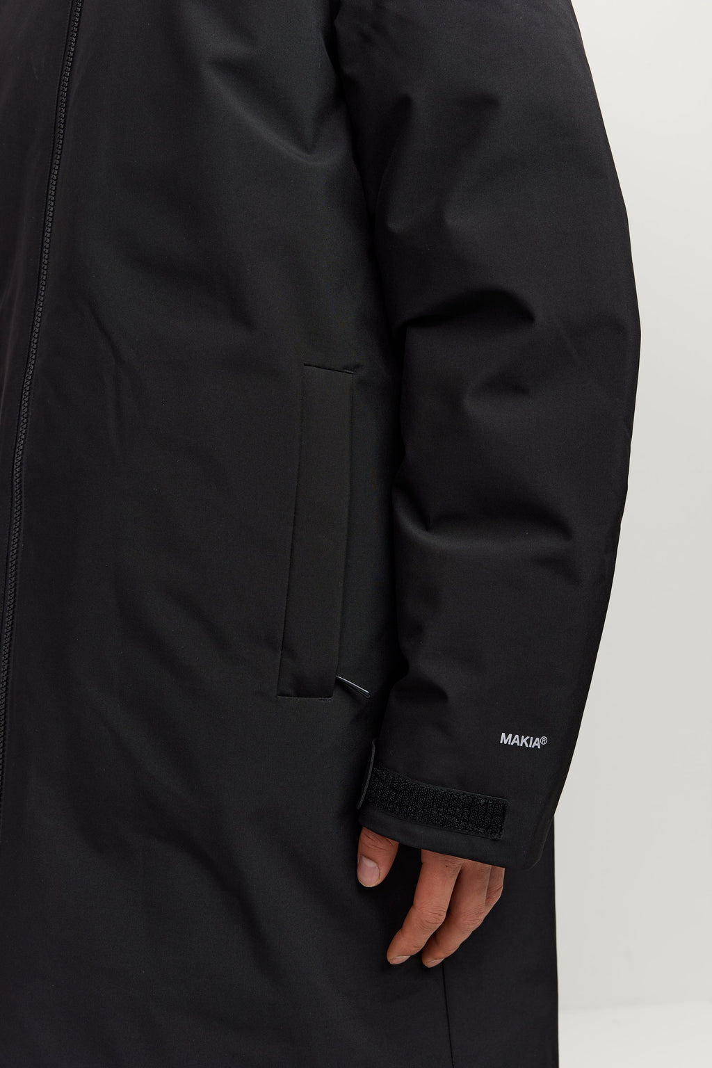 Abrigo Makia Pacific Jacket Black