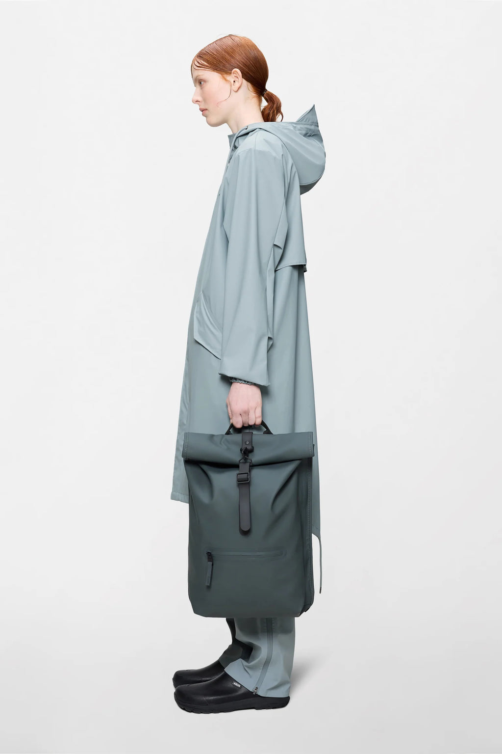 Mochila RAINS Rolltop Rucksack W3 Dark Grey