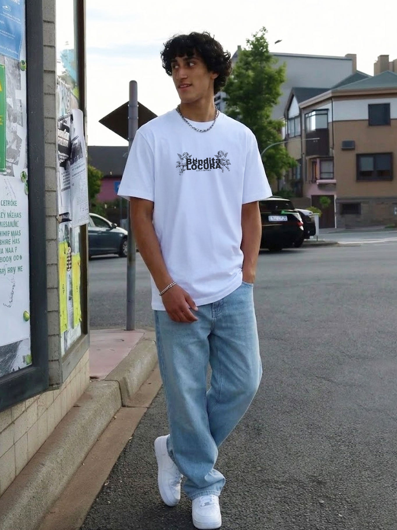 Camiseta Bendita Locura IV de Loco Monky White