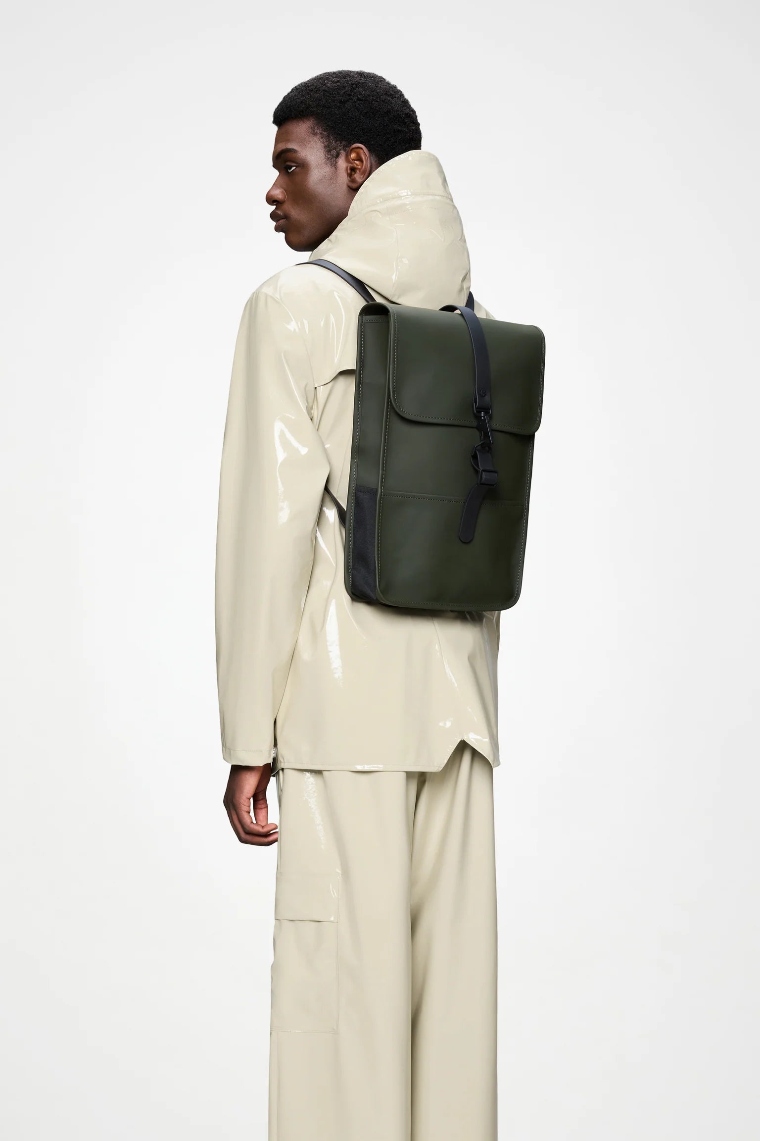Mochila Rains Mini W3 Impermeable Verde