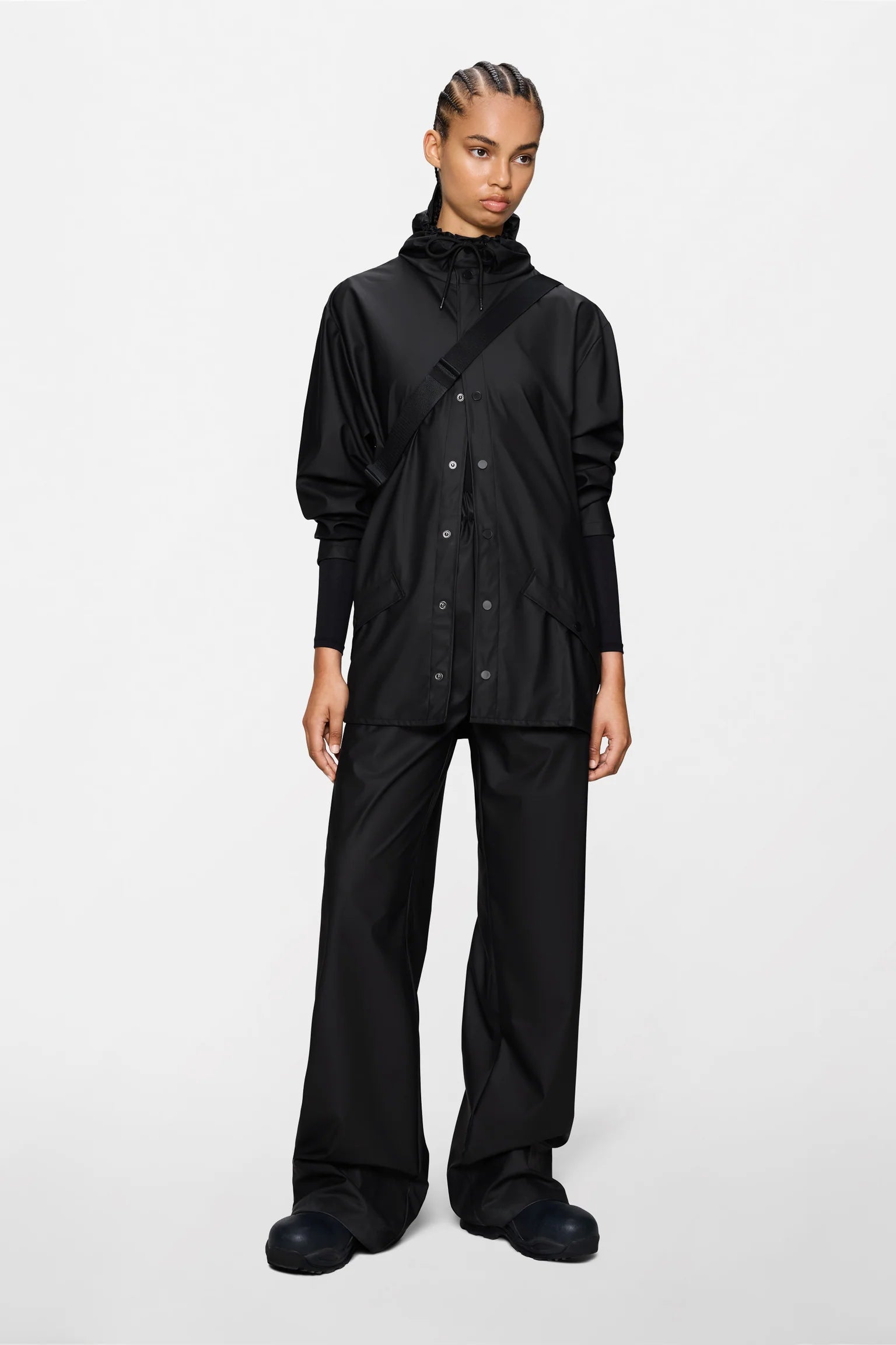 Chaqueta Rains Jacket W3 Impermeable Negra - Diseño Minimalista