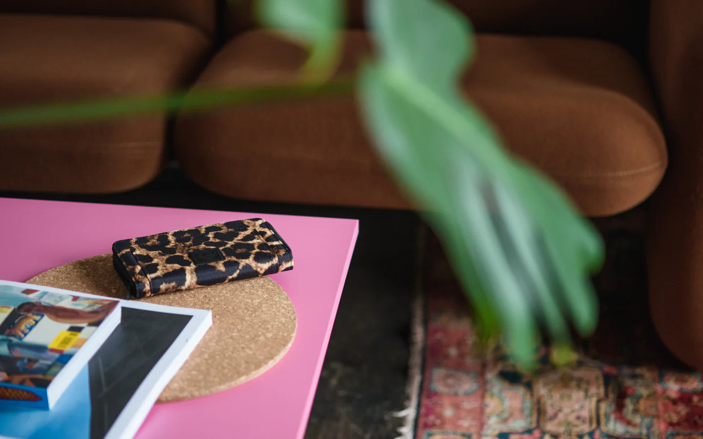 Cartera Herschel Thomas Digi Leopard Light