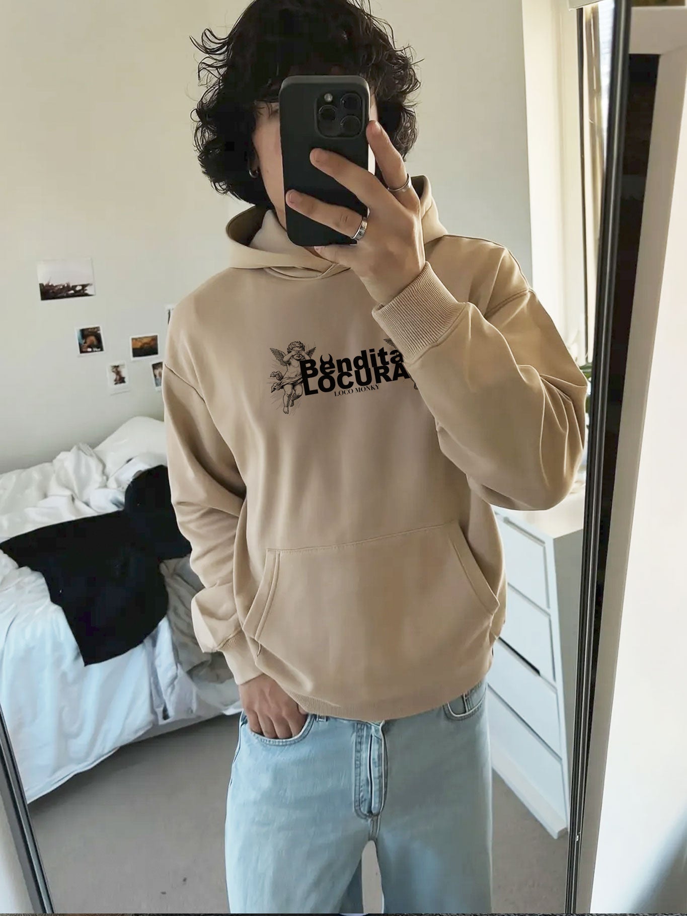 Sudadera Unisex Bendita Locura IV de Loco Monky Sand