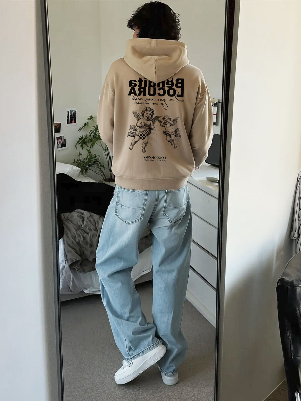 Sudadera Unisex Bendita Locura IV de Loco Monky Sand