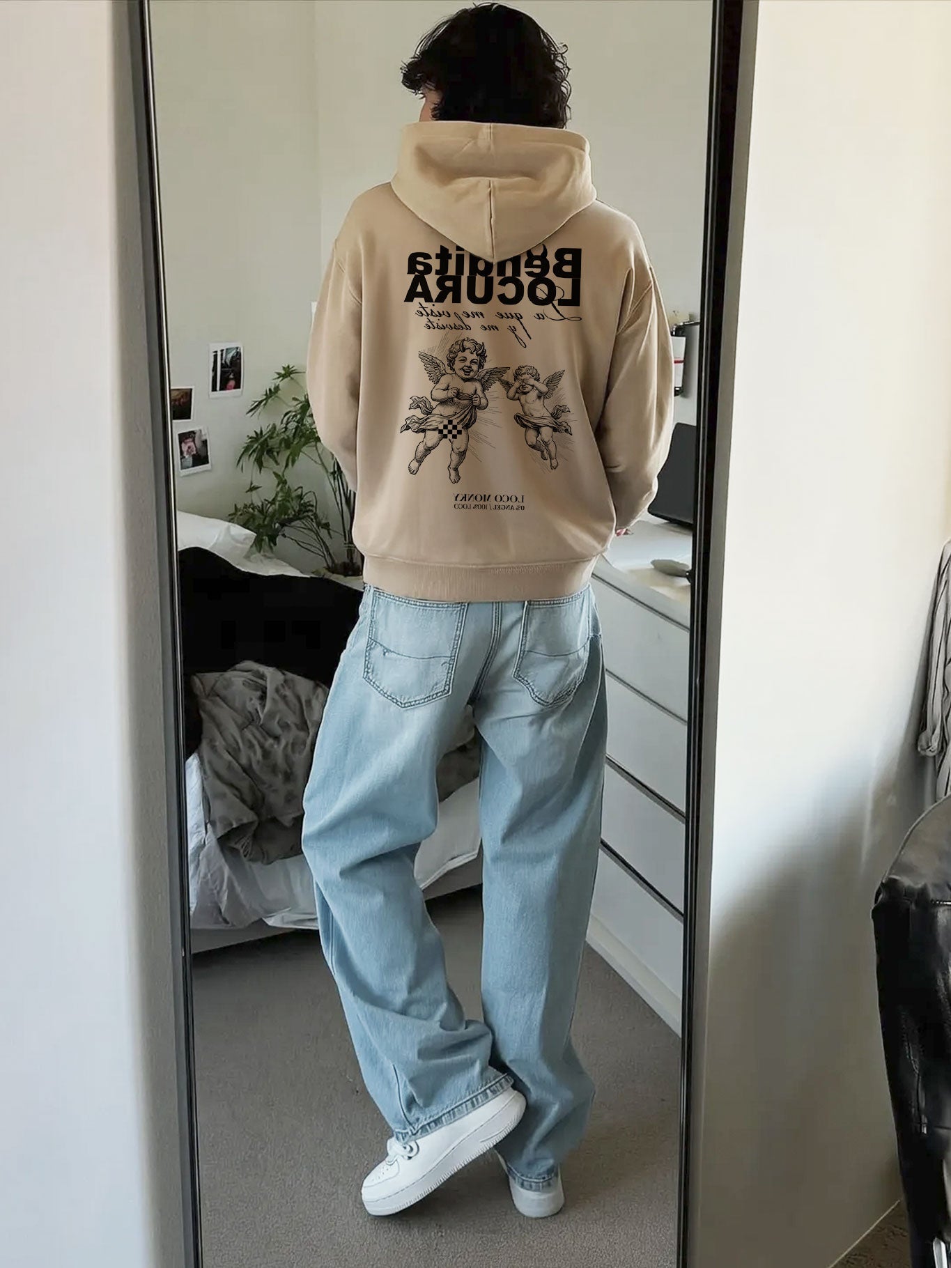 Sudadera Unisex Bendita Locura IV de Loco Monky Sand